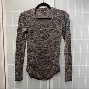 Wilfred Free x Aritzia tan / black / heathered long sleeve crop top XS
